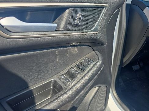 Used 2024 Ford Edge SEL AWD/4WD image 13