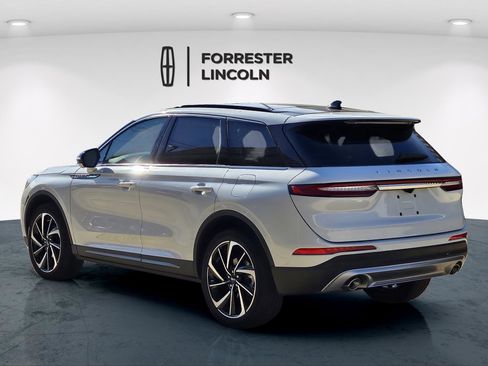 New 2026 Lincoln Corsair Reserve image 5