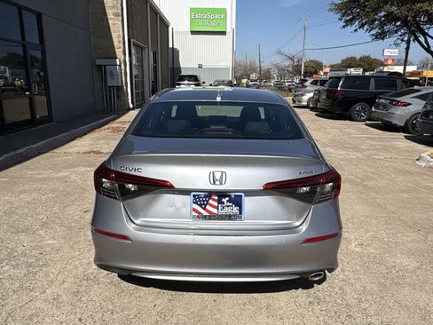 Used 2023 Honda Civic Sport image 13