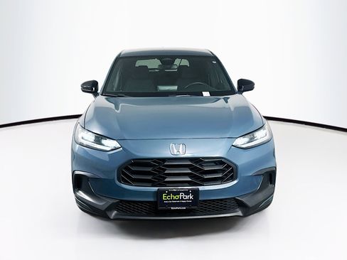 Used 2023 Honda HR-V Sport image 2