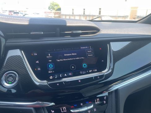 Used 2021 Cadillac XT6 Sport image 7