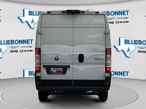 Used 2026 RAM ProMaster 2500 w/ Convenience Group FWD image 6