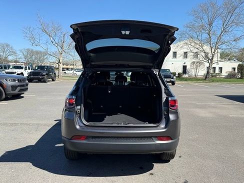 Used 2023 Jeep Compass Altitude w/ Sun and Sound Group image 11