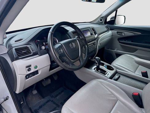 Certified 2019 Honda Ridgeline RTL image 9