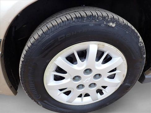 Used 2005 Chevrolet Impala w/ Preferred Equipment Group FWD image 7