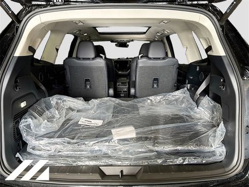 New 2026 Subaru Ascent Limited image 27