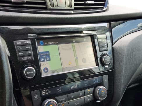 Used 2017 Nissan Rogue Sport SV w/ SV Premium Package image 24