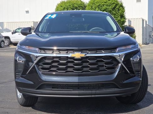 Used 2024 Chevrolet Trax LS w/ LS Convenience Package FWD image 14