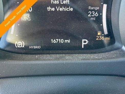 Used 2022 Jeep Wrangler Unlimited Sahara w/ Cold Weather Group image 19