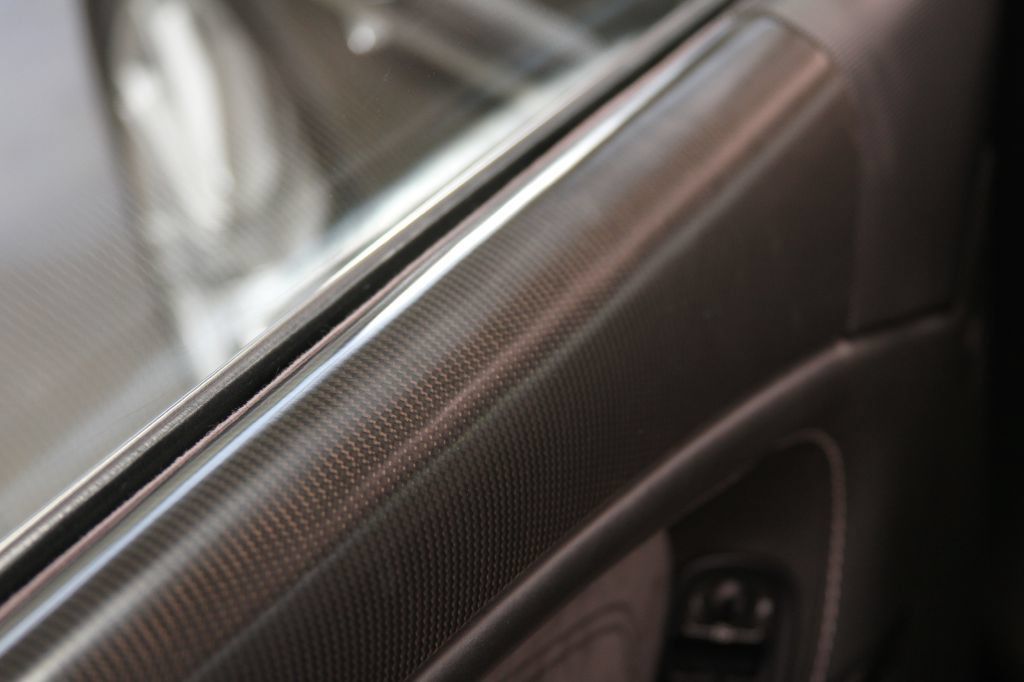 Used 2009 Aston Martin DBS Coupe RWD image 44