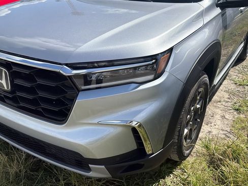 Used 2023 Honda Pilot EX-L image 10