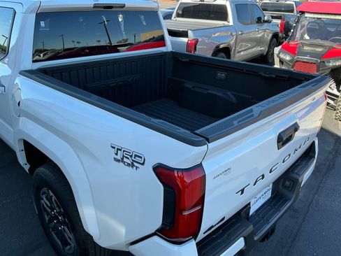 Certified 2025 Toyota Tacoma TRD Sport image 32