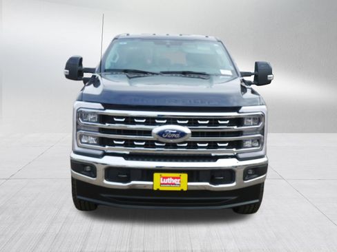 Used 2023 Ford F250 Lariat w/ Camper Package image 2