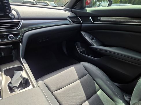 Used 2019 Honda Accord Sport image 14