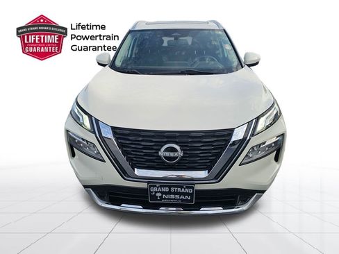 Used 2023 Nissan Rogue Platinum image 4