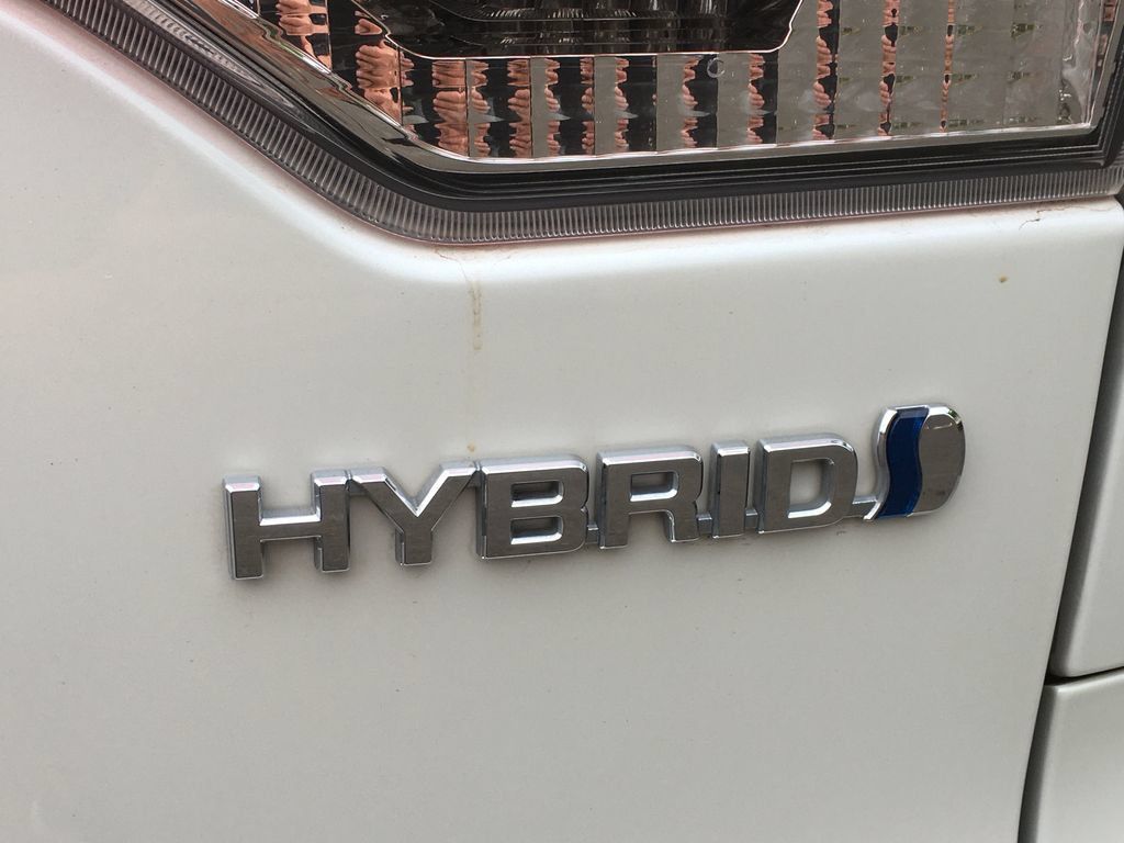 Used 2019 Toyota Highlander XLE AWD/4WD image 6
