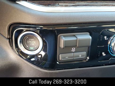 New 2026 GMC Sierra 2500 SLE w/ SLE Value Package; image 17