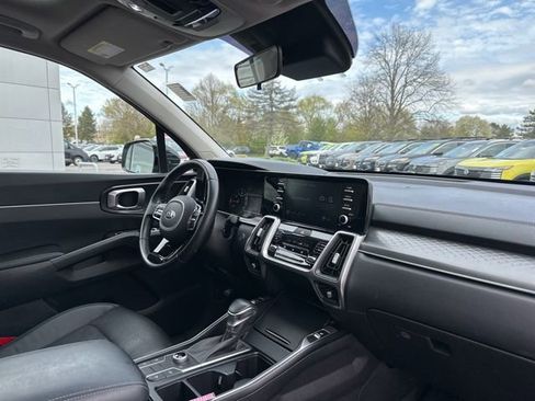 Used 2021 Kia Sorento S w/ Panoramic Sunroof Package AWD/4WD image 19
