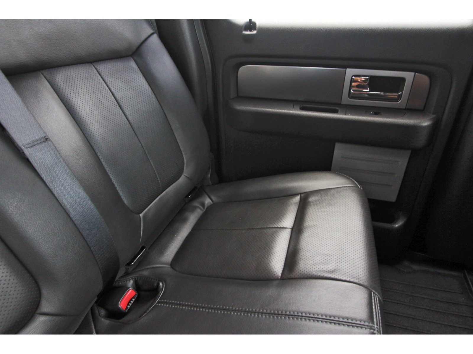 Used 2014 Ford F150 FX2 w/ Equipment Group 402A Luxury RWD image 16