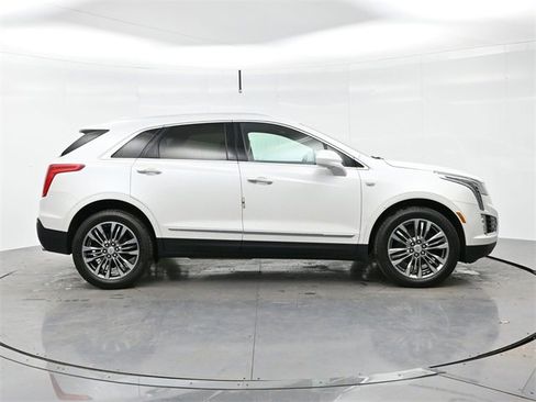 Used 2017 Cadillac XT5 Premium Luxury w/ LPO, Wheel Lock Package image 8