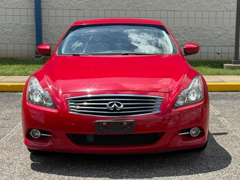 Used 2013 INFINITI G37 Convertible w/ Premium Pkg RWD image 2