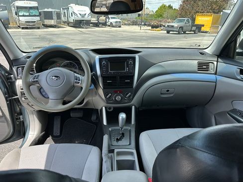 Used 2013 Subaru Forester 2.5X Premium w/ Popular Pkg 2 AWD/4WD image 31