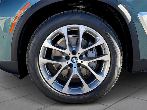 Used 2026 BMW X5 xDrive40i w/ Climate Comfort Package image 10