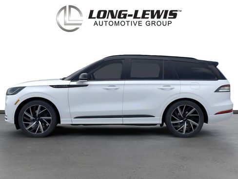 New 2026 Lincoln Aviator Black Label AWD/4WD image 3
