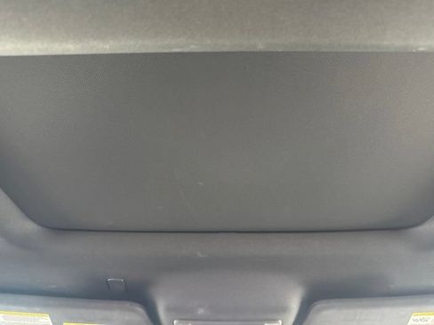 Used 2015 Ford Explorer XLT w/ Equipment Group 202A FWD image 33
