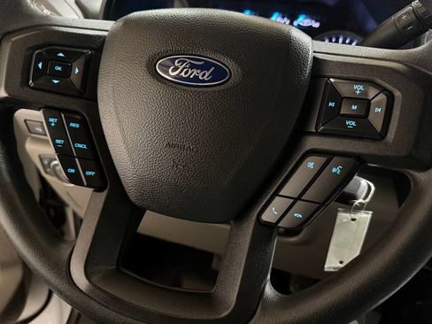 Used 2022 Ford F250 XLT w/ XLT Premium Package AWD/4WD image 60