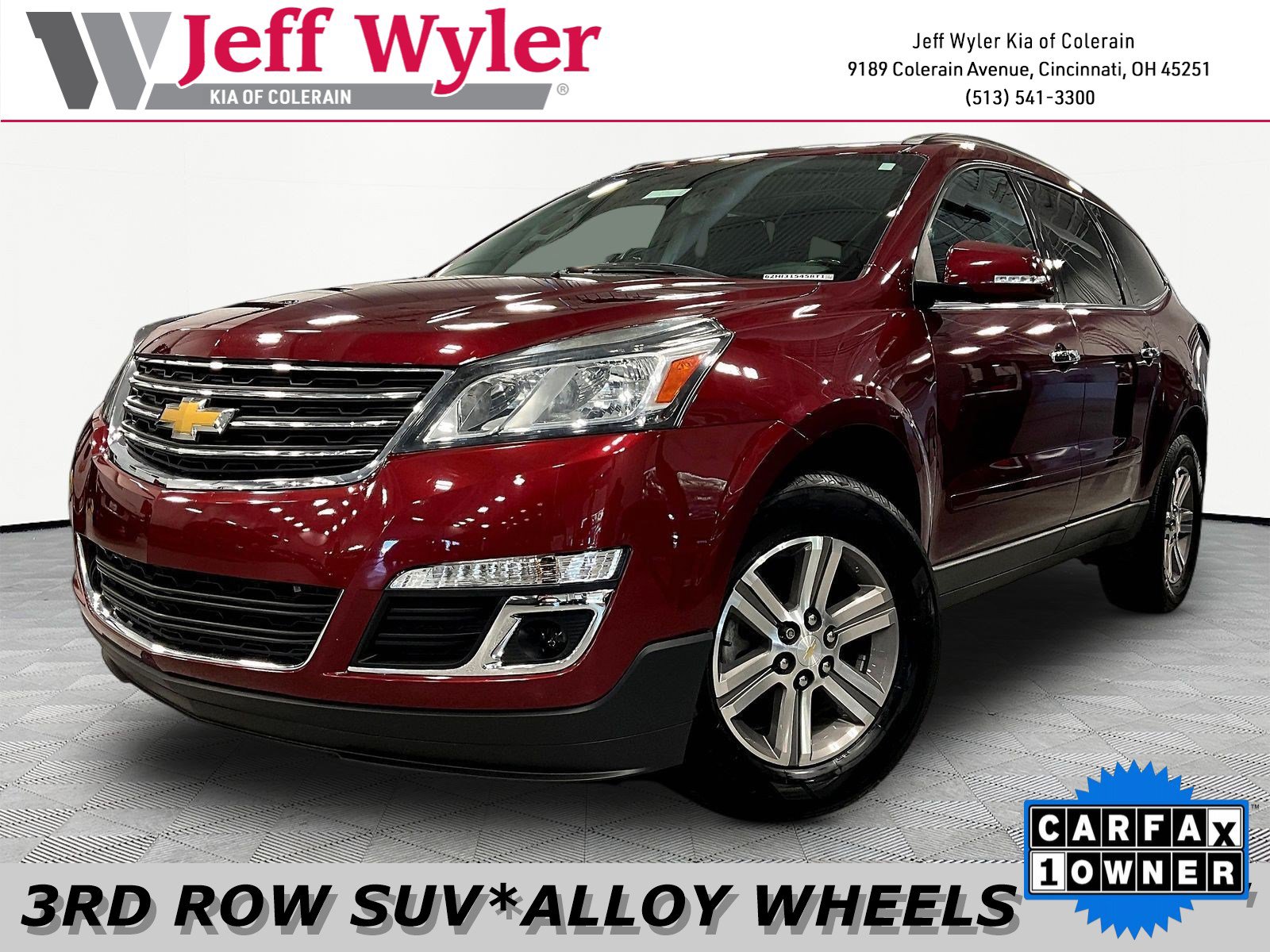 Used 2017 Chevrolet Traverse LT FWD image 1