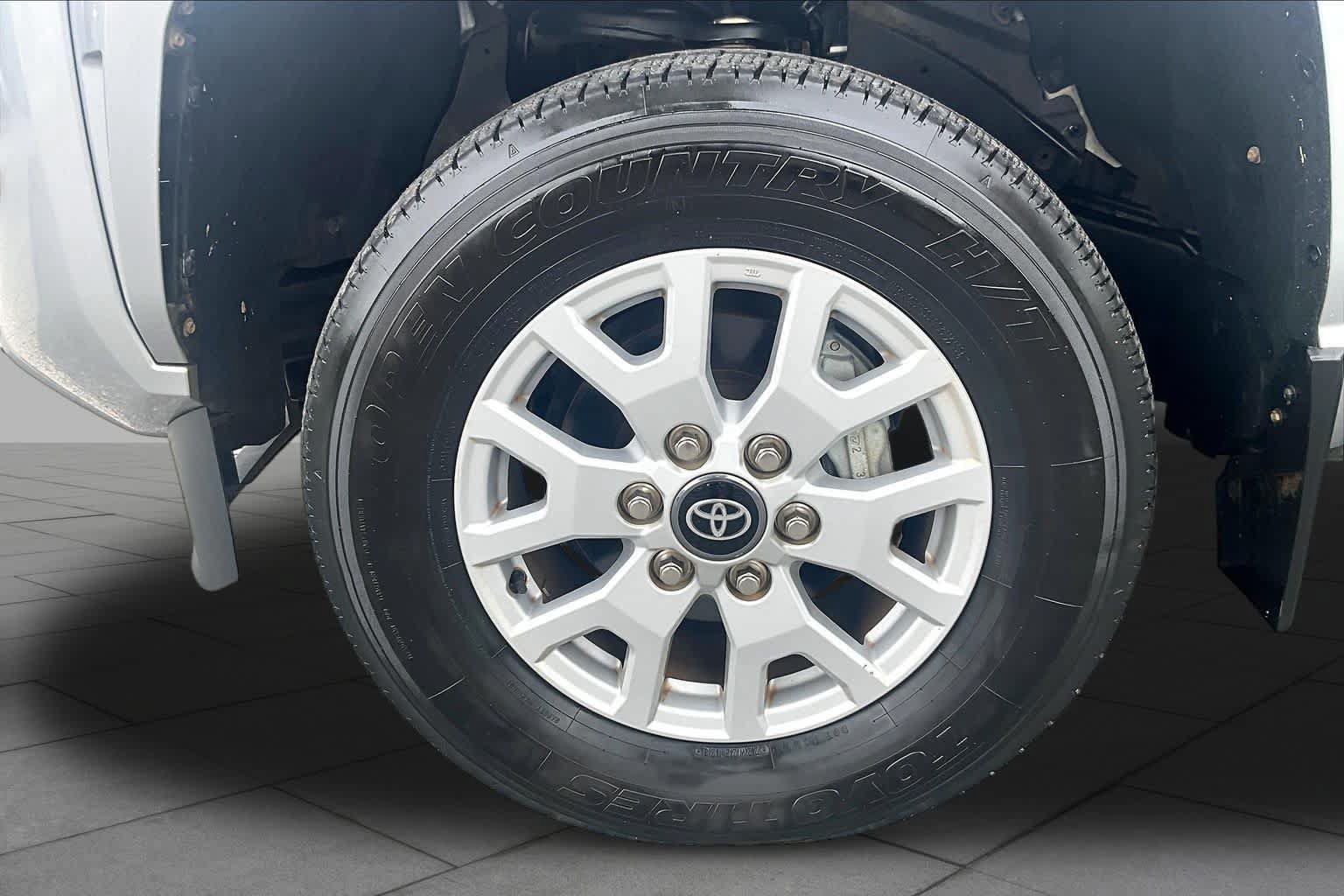 Used 2024 Toyota Tacoma SR5 RWD image 11