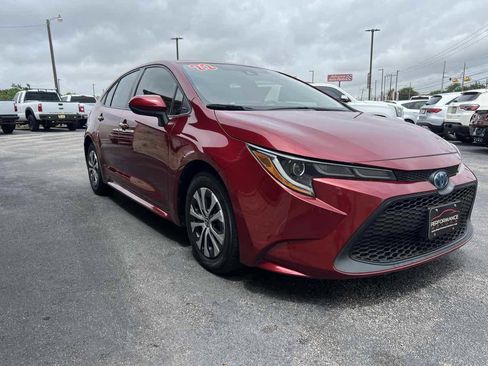 Used 2022 Toyota Corolla LE FWD image 6