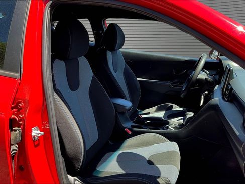 Used 2019 Hyundai Veloster 2.0 FWD image 20