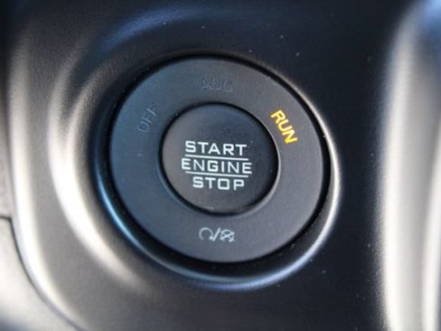 Used 2022 Jeep Gladiator Rubicon AWD/4WD image 24