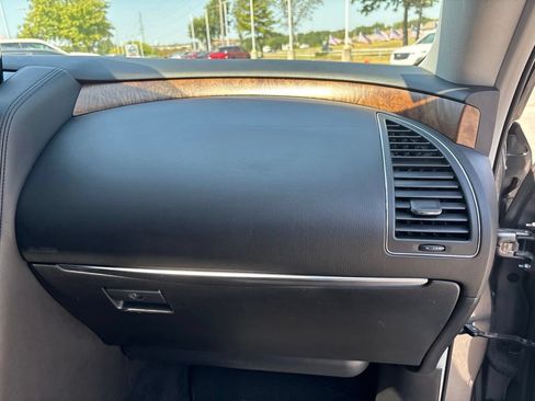 Used 2021 Nissan Armada SL w/ Captain's Chairs Package AWD/4WD image 32