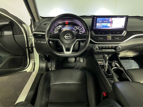 Certified 2023 Nissan Altima 2.5 SR w/ SR Premium Package AWD/4WD image 14