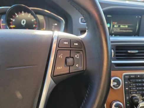Used 2016 Volvo S60 T5 Inscription Platinum FWD image 28
