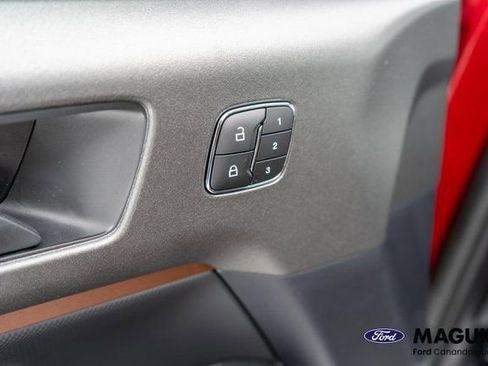 New 2025 Ford Bronco Sport Outer Banks w/ Outer Banks Tech Package+ AWD/4WD image 16