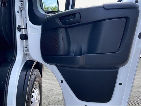 Used 2025 RAM ProMaster 2500 w/ Convenience Group FWD image 31