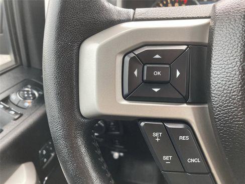 Used 2018 Ford F150 Lariat w/ Equipment Group 502A Luxury image 21