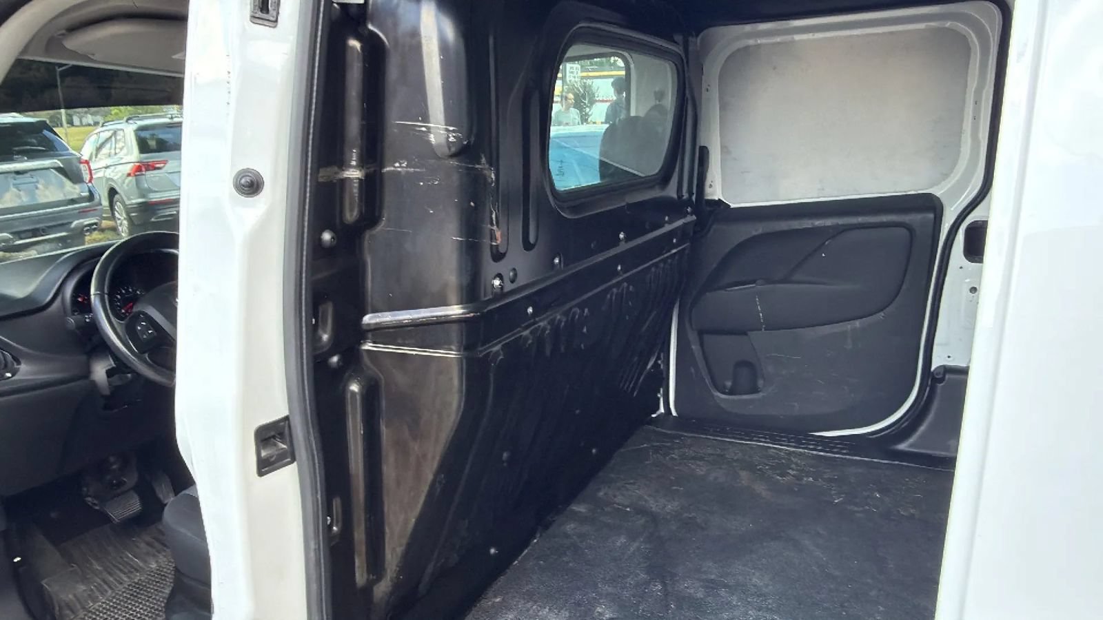 Used 2022 RAM ProMaster City Tradesman FWD image 13