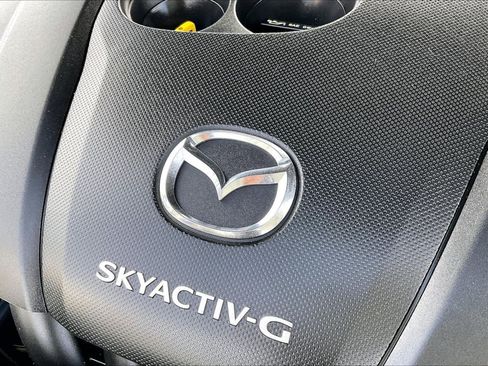 Used 2021 MAZDA MAZDA3 s FWD image 33