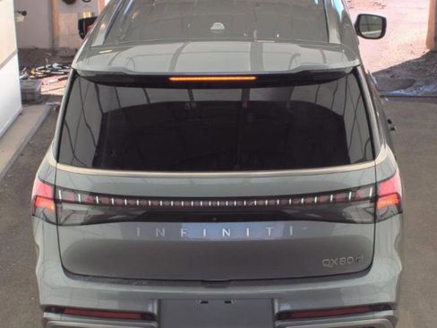 Used 2025 INFINITI QX80 Sensory AWD/4WD image 7
