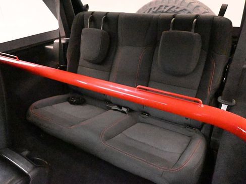 Used 2022 Jeep Wrangler Rubicon w/ Cold Weather Group image 14