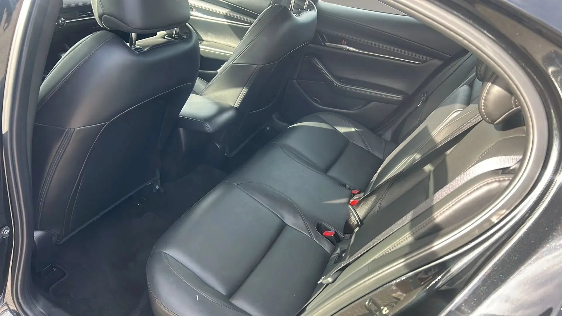 Used 2024 MAZDA MAZDA3 s FWD image 12