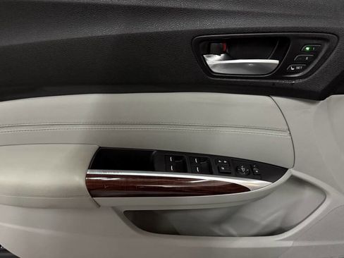 Used 2015 Acura TLX image 22