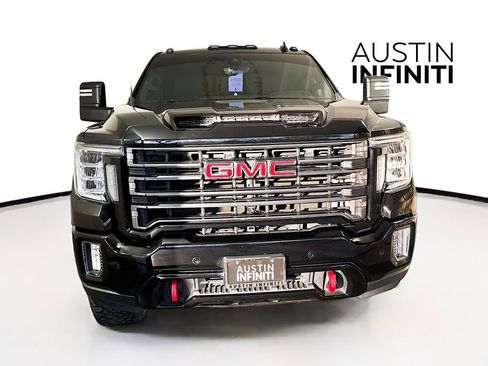 Used 2020 GMC Sierra 2500 AT4 w/ AT4 Premium Package image 2