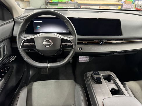 Used 2024 Nissan Ariya AWD image 18