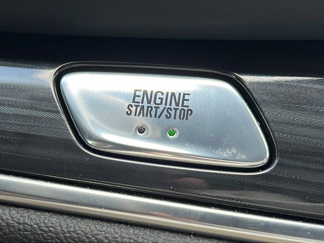 Used 2024 Buick Enclave Essence w/ Experience Buick Package FWD image 28